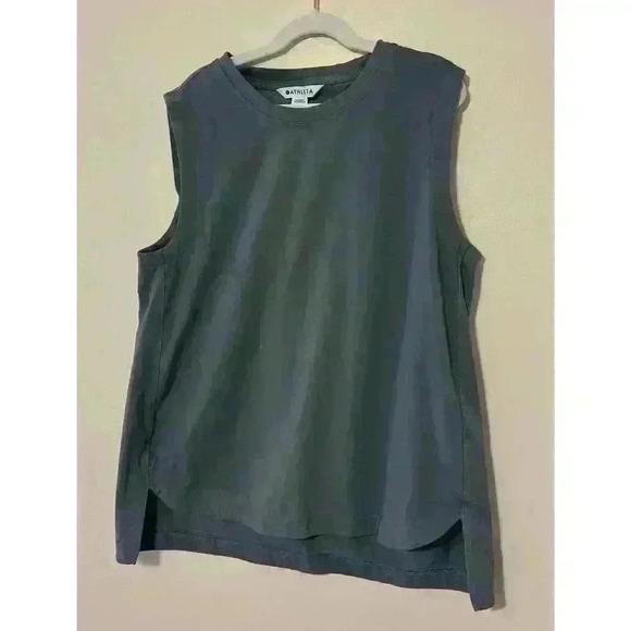 Athleta Effortless Tank in Coastline Blue Size Small - Picture 2 of 5